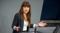 Heidi Reichinnek ist eine der Fraktionsvorsitzenden der Linken im Bundestag.