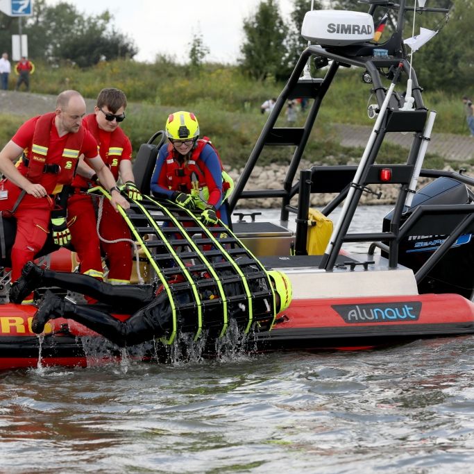 Tragischer Rettungsversuch aus dem Rhein