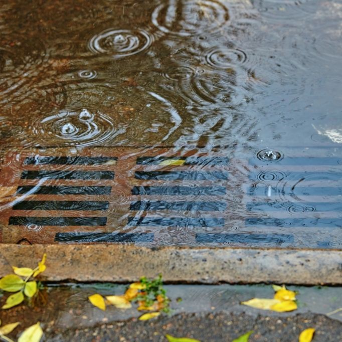 Gewitter im Anmarsch - hier drohen Überflutungen und Hagel