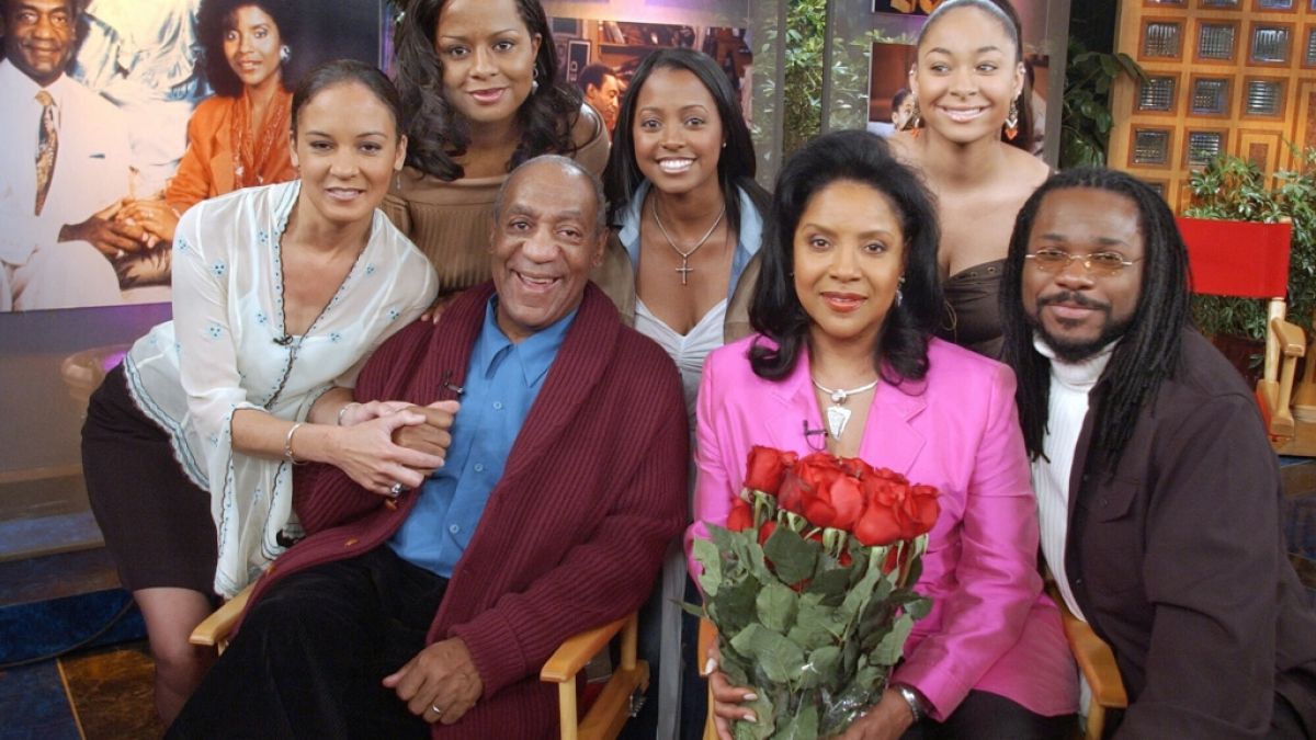 Malcolm-Jamal Warner (re.) mit seinen Serienkollegen aus der "Die Bill Cosby Show". (Foto)