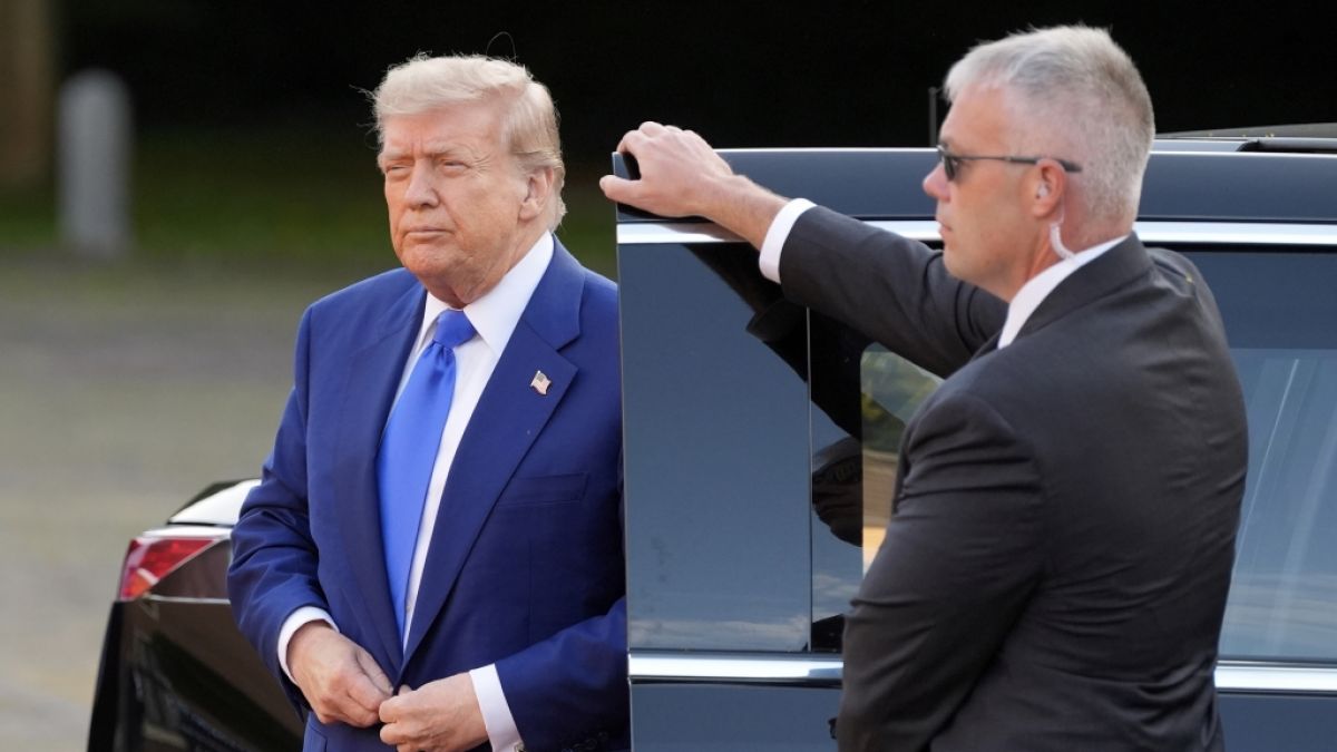 Donald Trump: Ex-Polizist fordert Enthüllungen über außerirdisches Leben - "Nur so kann es Frieden geben". (Foto)