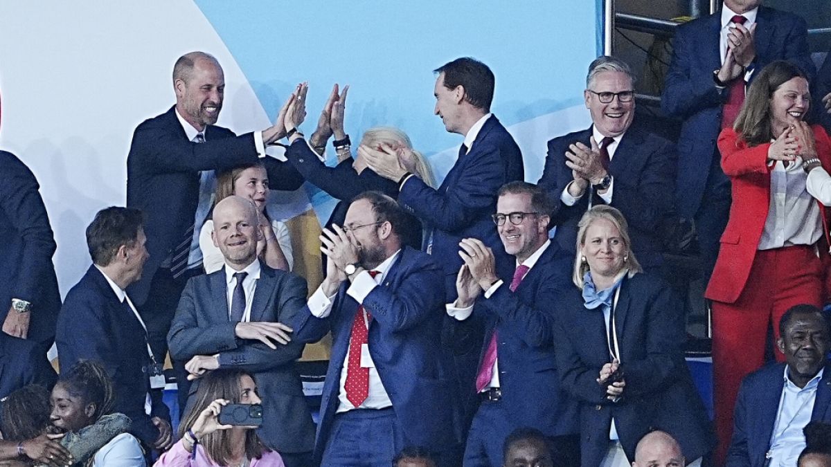 Prinz William war beim Finale der Frauen-Fußball-EM 2025 ganz aus dem Häuschen, als Englands Frauen den Titel holten - auch seine zehnjährige Tochter Prinzessin Charlotte fieberte mit. (Foto)