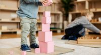 Laut offiziellen Zahlen sollen über 200 Kinder vergiftet worden sein.