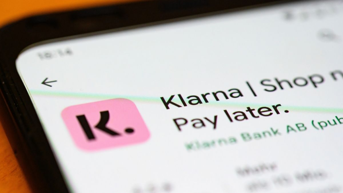 Mit dem "Buy now, pay later"-Modell treiben Anbieter viele junge Verbraucher in die Schuldenfalle. Mit dem "Buy now, pay later"-Modell treiben Anbieter viele junge Verbraucher in die Schuldenfalle. (Foto)