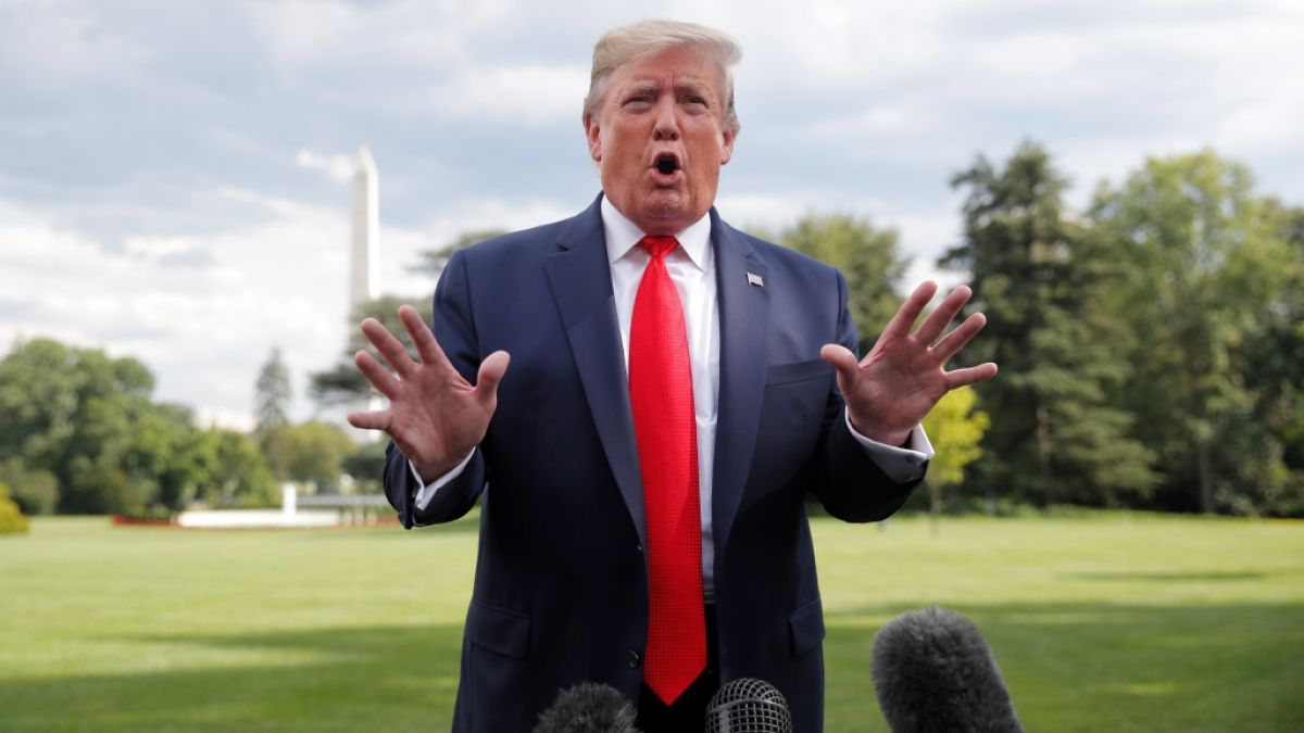 Donald Trump wird immer wieder mit dem Missbrauchs-Skandal um Jeffrey Epstein in Verbindung gebracht. Auch die russische Presse berichtet darüber. (Foto)