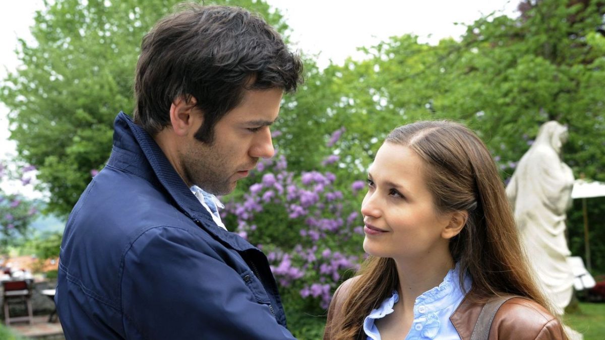 #"Sturm jener Liebe" wohnhaft bei Mitteldeutscher Rundfunk im Livestream und TV: Folge 1332 aus Staffellauf 6 jener Telenovela