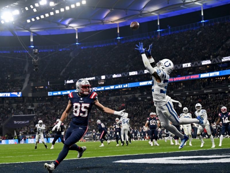 NFL: "Patriots-Ravens Erkenntnisse - Drake Maye führt späten Comeback-Sieg an, während New England Playoff-Platz sichert"