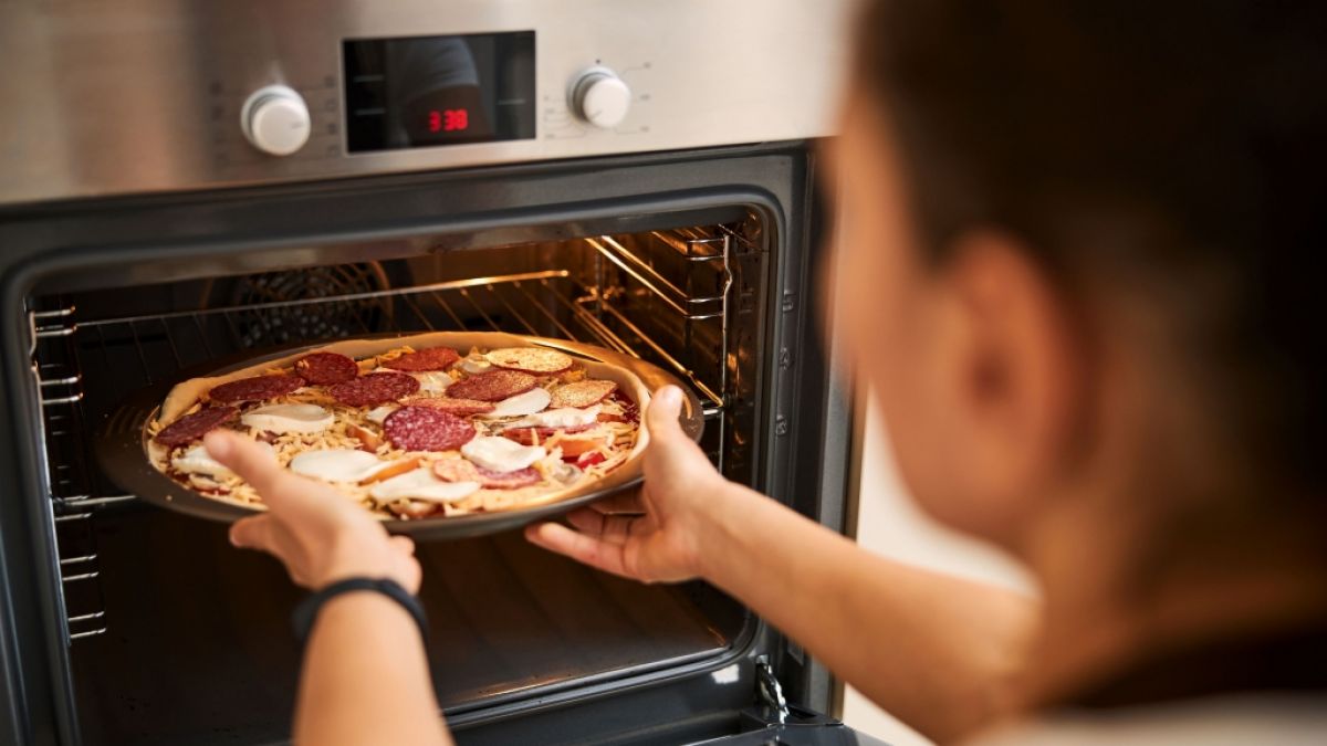 Produkte wie Tiefkühlpizza enthalten jede Menge schädliche Transfette. (Foto)