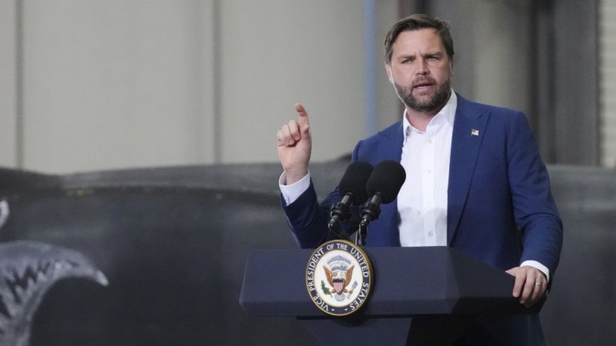 J D Vance: Komplette Katastrophe Trump Vize plötzlich mit Glatze