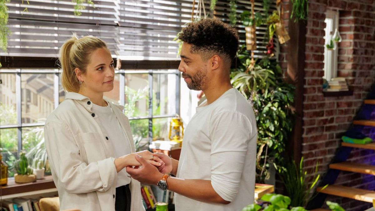 „Unter uns“: Was passiert in Folge 7685? – Stream und TV-Termin nicht verpassen!