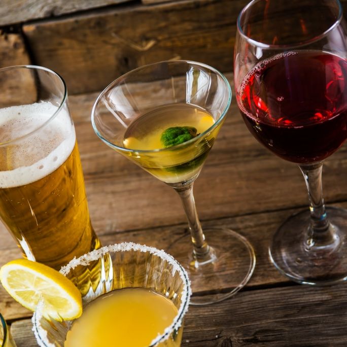 So wirken sich verschiedene Alkoholsorten auf das Körperfett aus