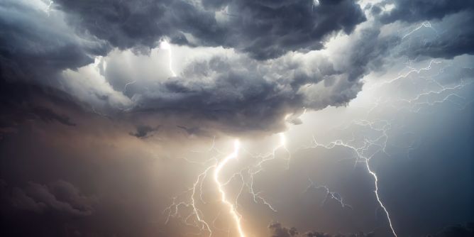 Unwetter-Tief kracht über Deutschland
