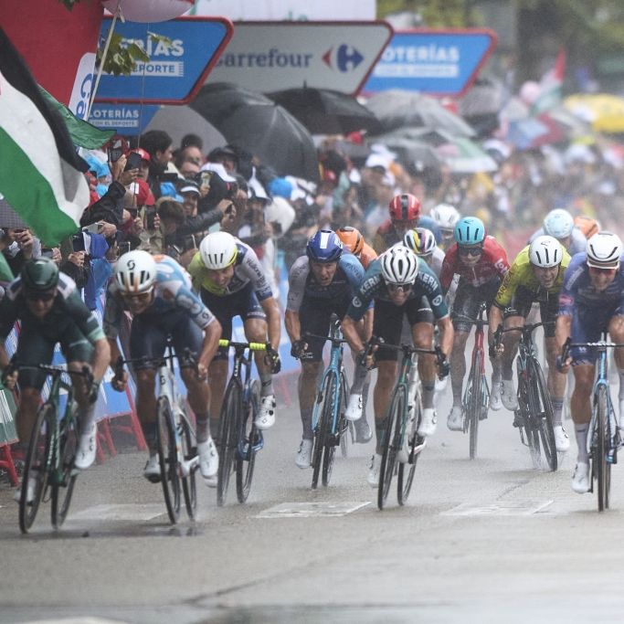 Letzte Vuelta-Etappe abgebrochen - Vingegaard holt Gesamtsieg