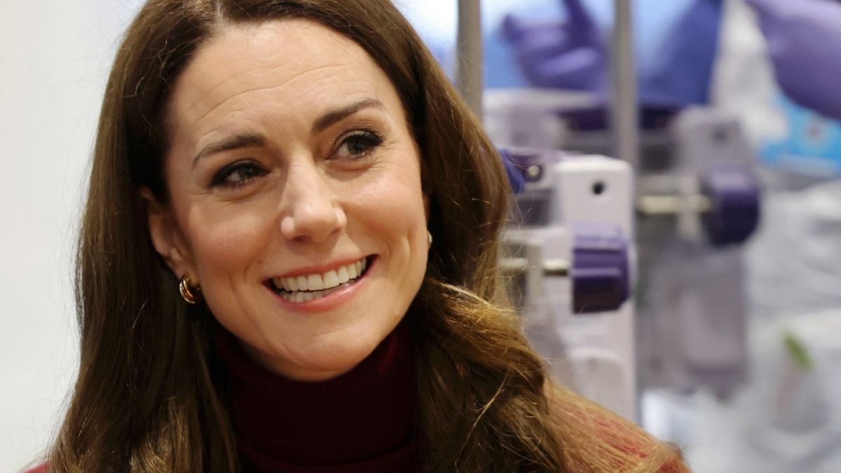 Prinzessin Kates Markenzeichen sind seit jeher ihre langen brünetten Haare, die der Prinzessin von Wales in sanften Wellen über die Schultern fallen. (Foto)