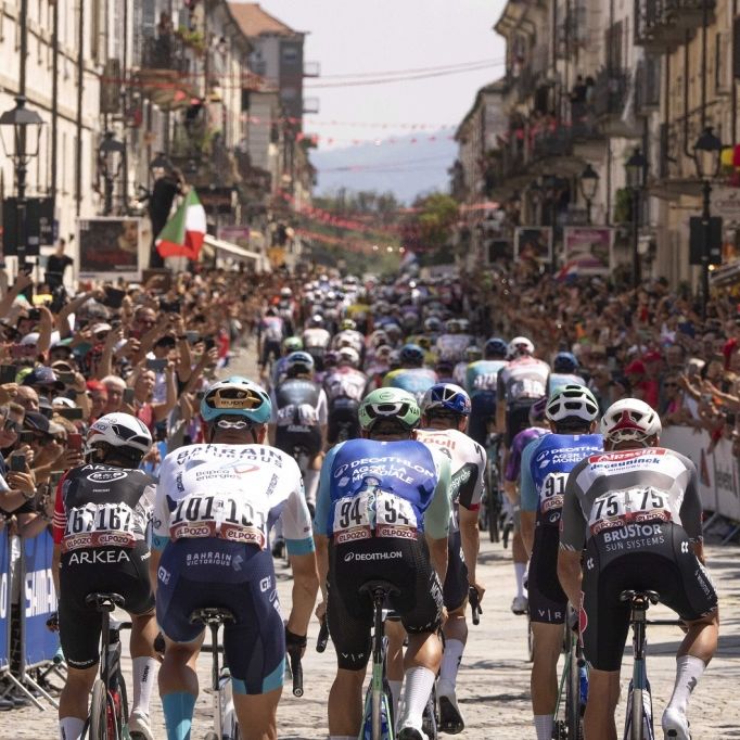 Organisation beklagt Vuelta-Abbruch - 22 Beamte verletzt