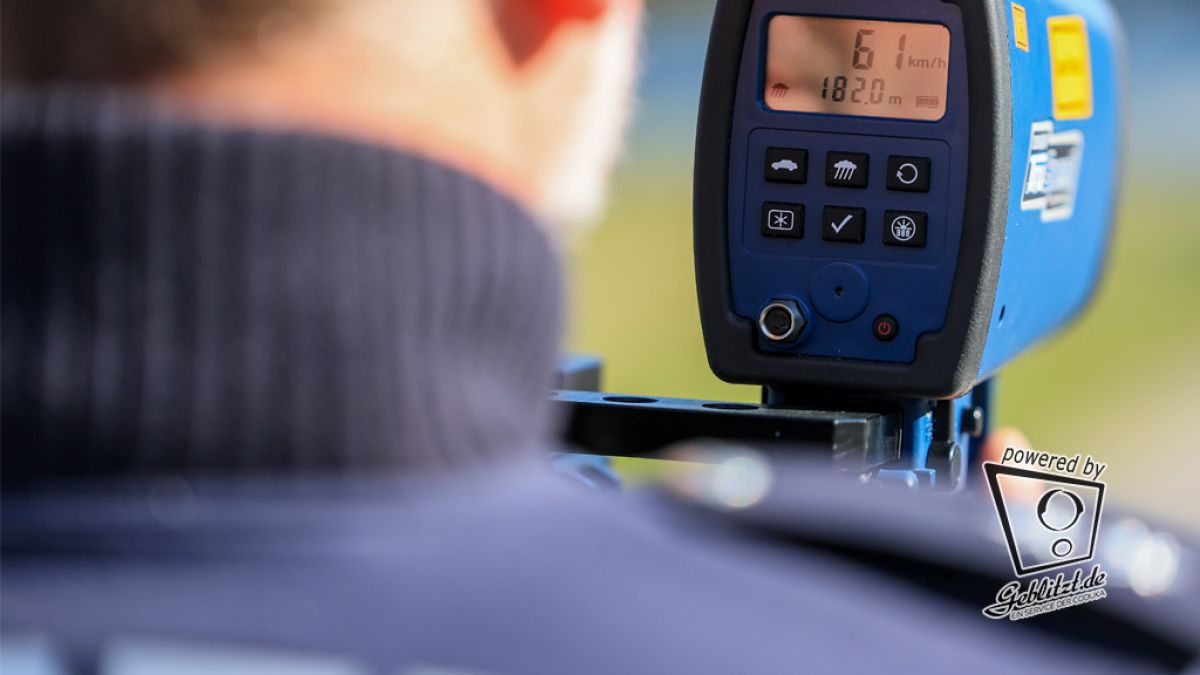 Ein paar km/h zu schnell und schon blitzt es. Radarkontrollen sind vielerorts Gang und Gebe und verägern regelmäßig die betroffenen Autofahrer. (Symbolbild) (Foto)