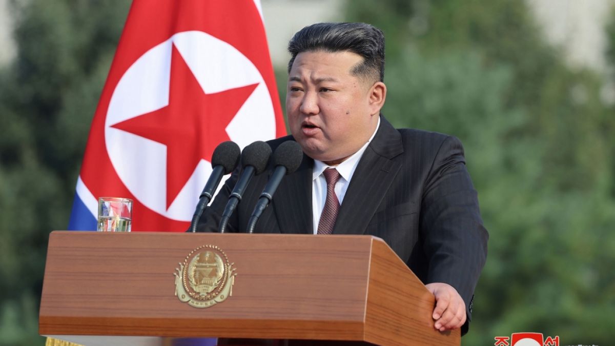 Kim Jong-un hat erstmals in der Öffentlichkeit um nordkoreanischen Soldaten getrauert, die in Wladimir Putins Ukraine-Krieg ihr Leben ließen. (Foto)