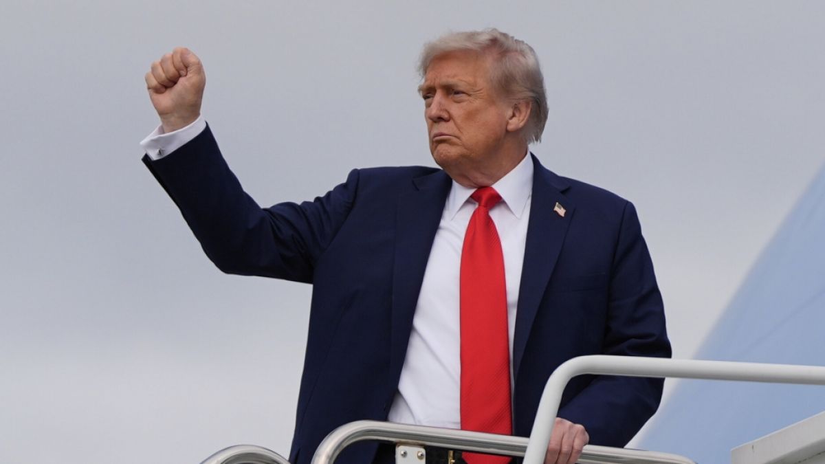 Donald Trump deutete an, die Zoll-Einnahmen k&ouml;nnten die Einkommenssteuer ersetzen. (Foto)