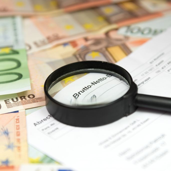 Abgaben-Knall 2026 - So viel bleibt vom Lohn noch übrig