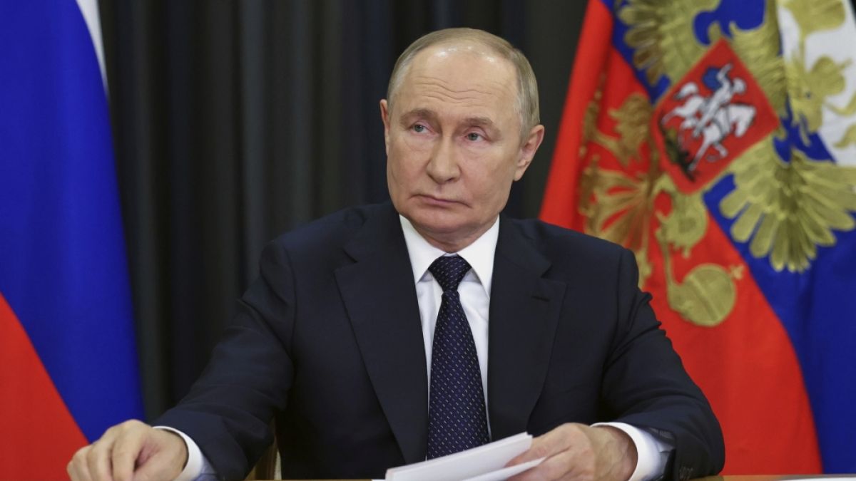 Wladimir Putin soll in diesem Jahr bereits rund 300.000 Soldaten in der Ukraine verloren haben. (Foto)