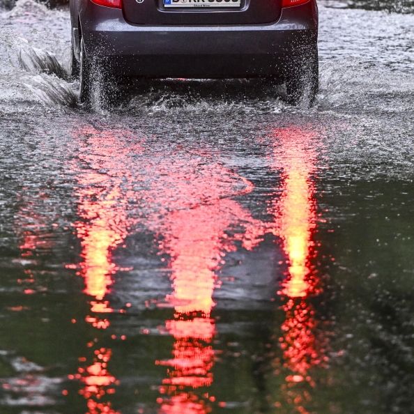 DWD warnt für Sonntag vor starkem Regen