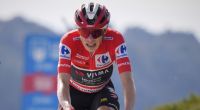 Jonas Vingegaard hat die Vuelta 2025 gewonnen - jubeln durfte er nicht.