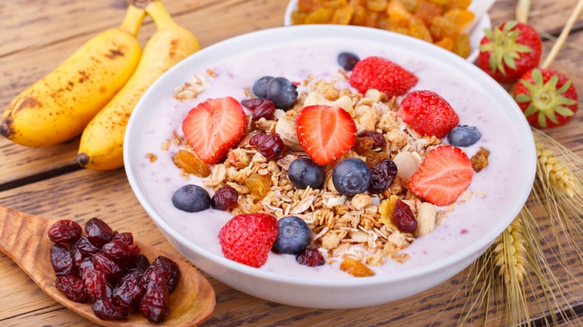 Viele der beliebtesten Obstsorten fürs morgendliche Müsli sind stark mit Pestiziden belastet. (Foto)