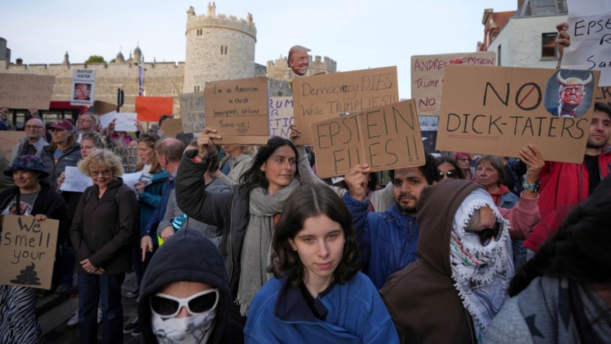 Die Botschaft der Demonstrierenden ist eindeutig: Donald Trump ist in Großbritannien kein gern gesehener Gast. (Foto)