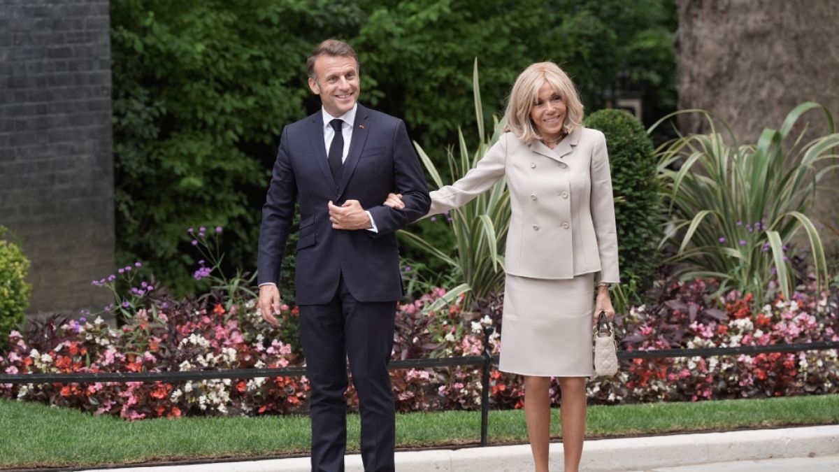 Emmanuel und Brigitte Macron ziehen vor Gericht. (Foto)