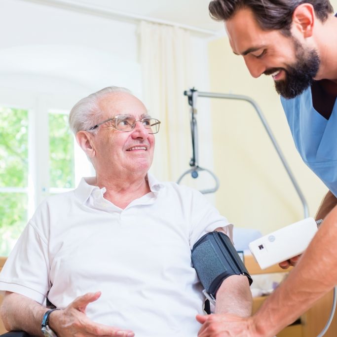 Schon ein Blutdruck von 120/80 ist laut den chinesischen Forschern zu hoch.