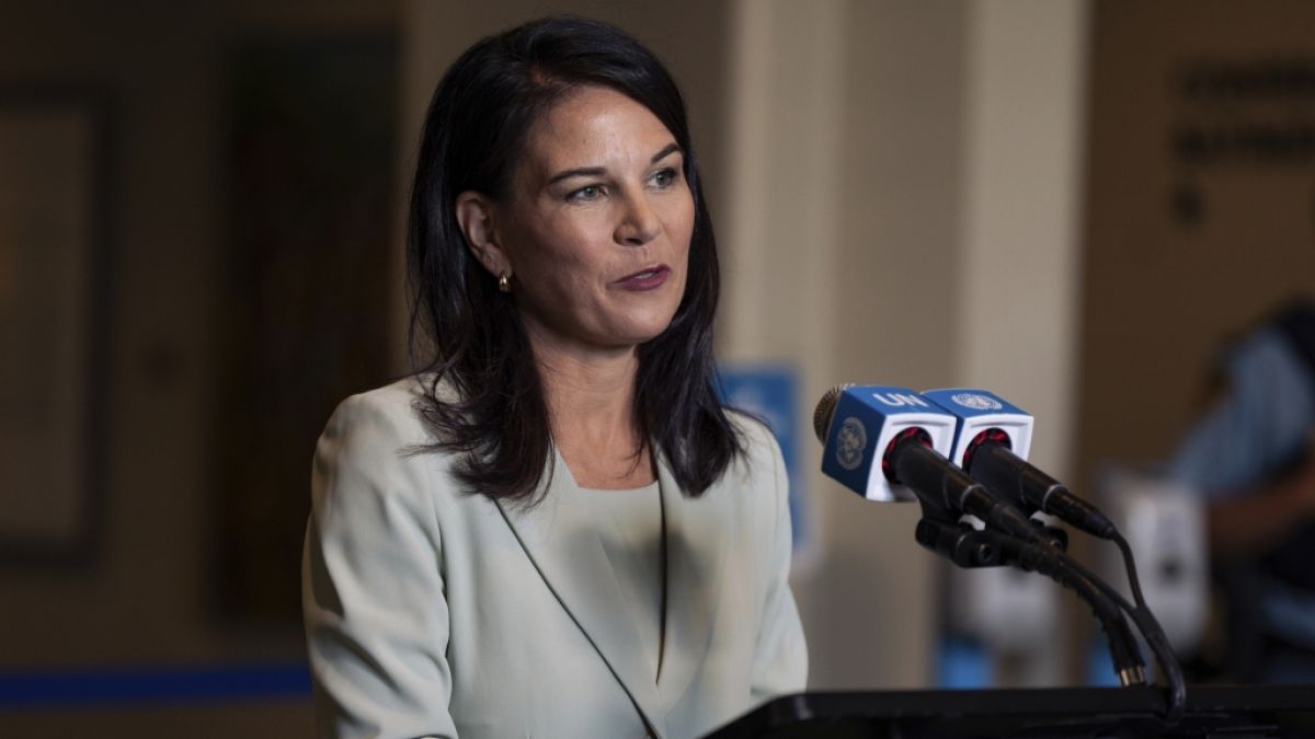 Die ehemalige deutsche Außenministerin Annalena Baerbock, inzwischen Präsidentin der UN-Vollversammlung, macht sich für die Generaldebatte bereit, die eine Vielzahl von Staats- und Regierungschefs nach New York führt. (Foto)