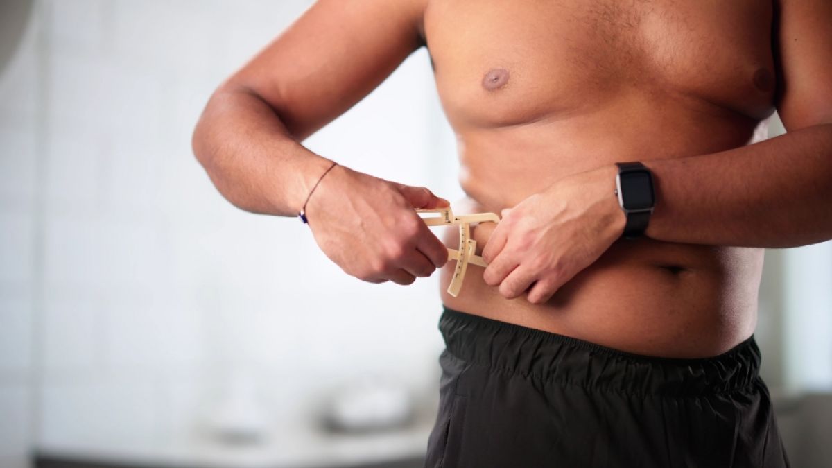 Aus einem kleinen Bauch können im Nu Muskeln werden - wir zeigen Ihnen, wie. (Foto)