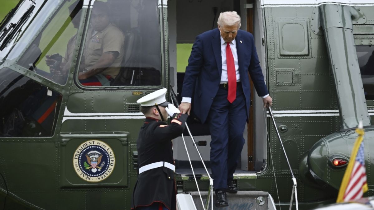 Eine Laserpointer-Attacke auf den Hubschrauber des US-Präsidenten könnte den Beschuldigten rund 20 Jahre Haft kosten.  (Foto)