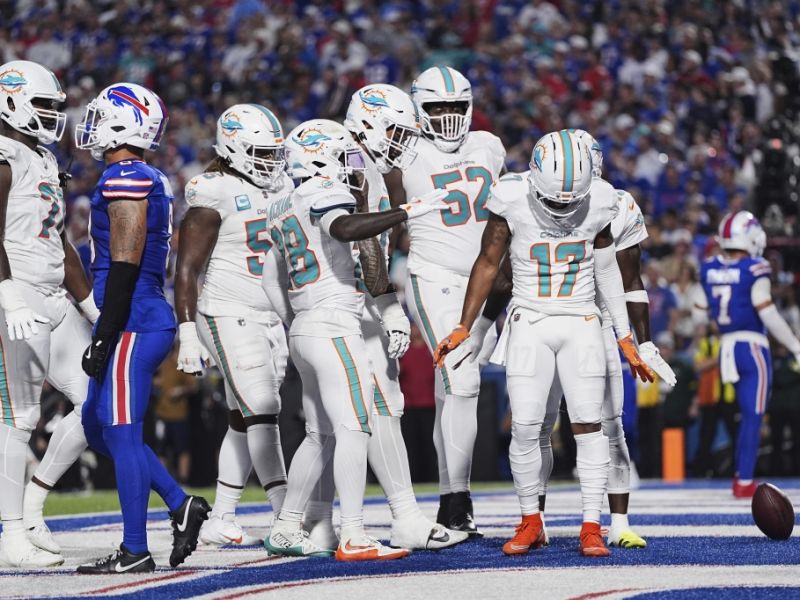 NFL live: Miami Dolphins - Tampa Bay Buccaneers kostenlos im Livestream