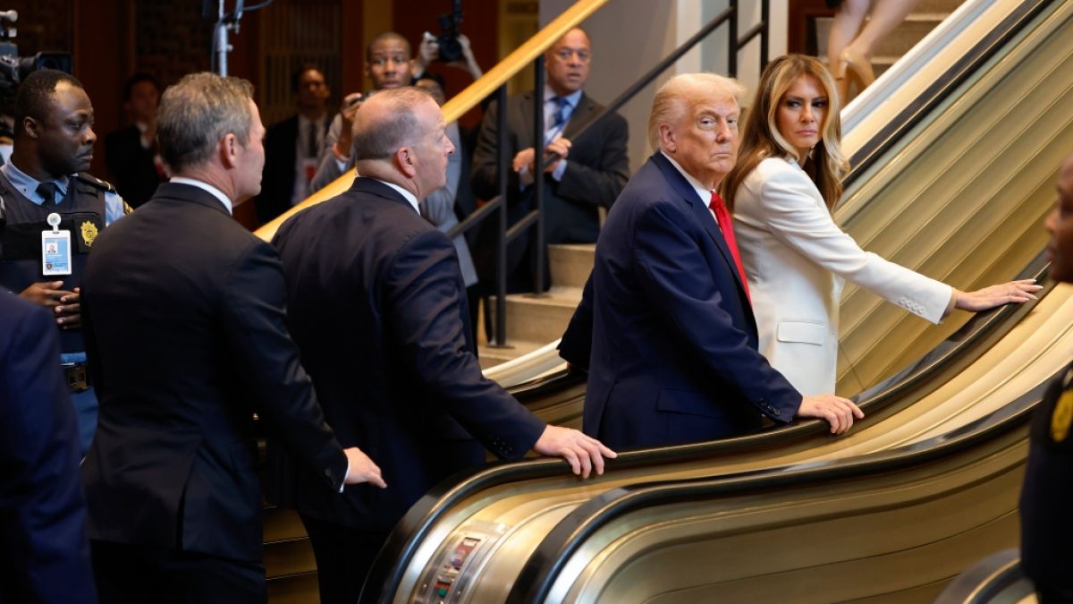 Als US-Präsident Donald Trump und First Lady Melania Trump im UN-Hauptquartier in New York eintrafen, fiel plötzlich die Rolltreppe aus. (Foto)