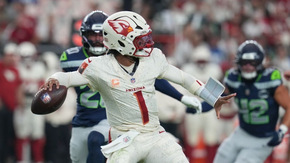 Kyler Murray (1) von den Arizona Cardinals wirft den Ball, am 25.09.2025. (Symbolbild) (Foto)