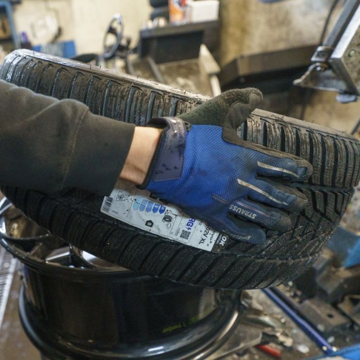 Luftdruck, Profiltiefe, Alpine-Symbol und Co. - das müssen Autofahrer beachten