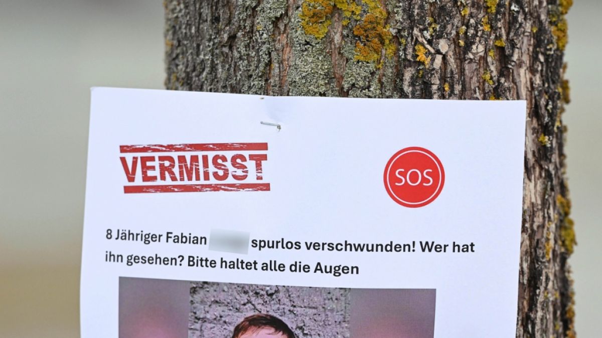 Der acht Jahre alte Fabian aus Güstrow (Mecklenburg-Vorpommern) ist seit dem 10. Oktober 2025 verschwunden. (Foto)