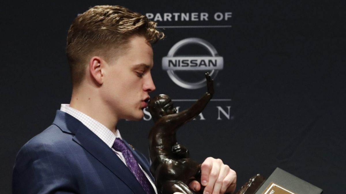 Joe Burrow erhält die Heisman Trophy, am 15.12.2019. (Symbolbild) (Foto)