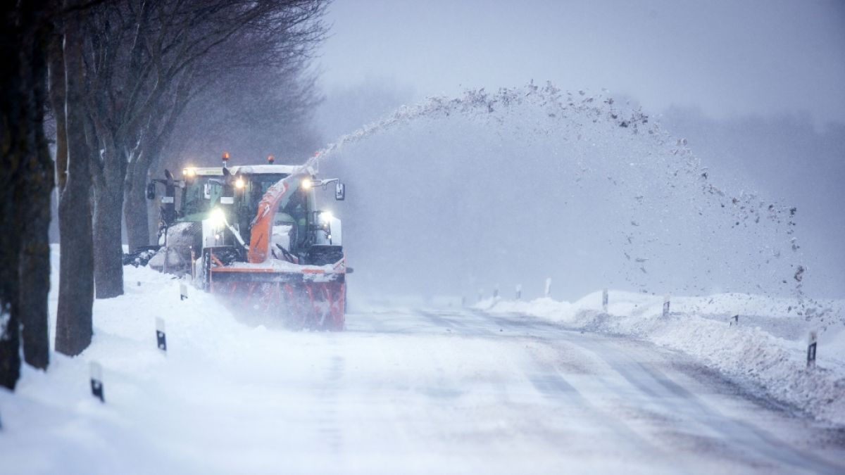 Der DWD hat eine Warnung vor Schneeverwehungen herausgegeben (Symbolbild). (Foto)
