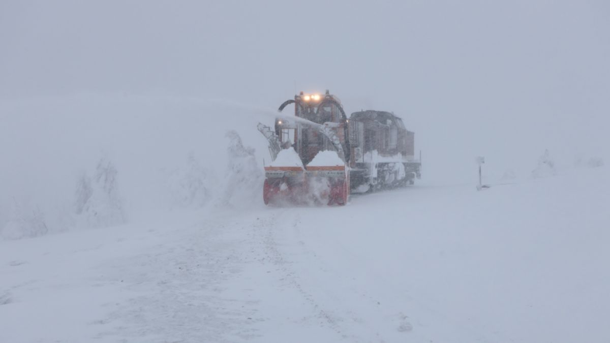 Der DWD hat eine Warnung vor Schneeverwehungen herausgegeben (Symbolbild). (Foto)