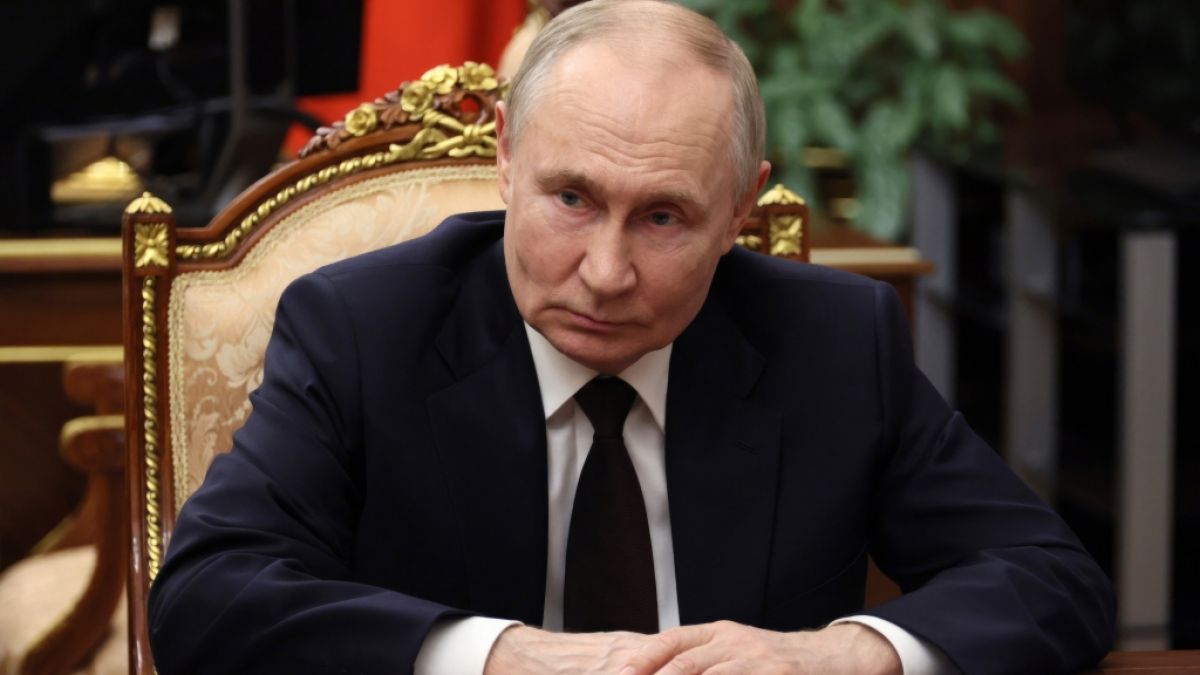 In St. Petersburg protestierten junge Russen offen gegen Wladimir Putin. (Foto)