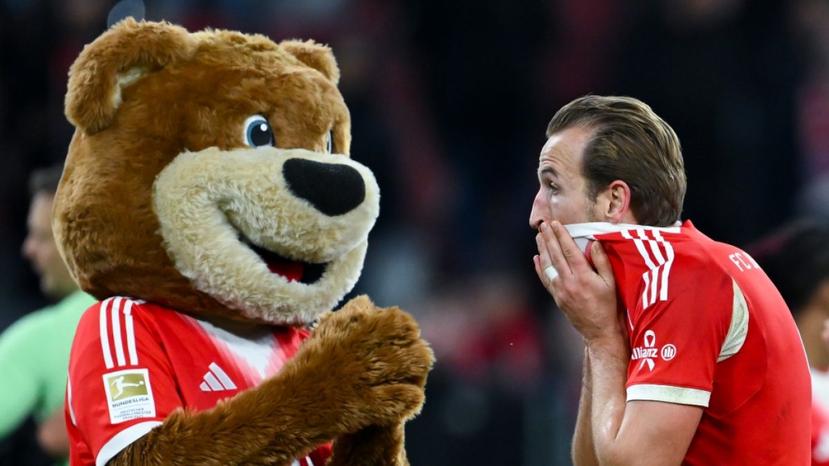 Bayern-Maskottchen Berni und Torjäger Harry Kane konnten einen 2:1-Sieg über Borussia Dortmund feiern. (Foto)