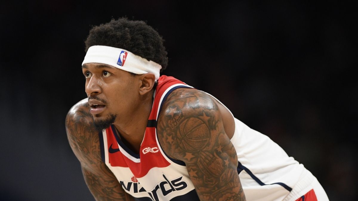 Bradley Beal von den Washington Wizards schaut auf das Spielgeschehen, am 12.01.2020. (Symbolbild) (Foto)
