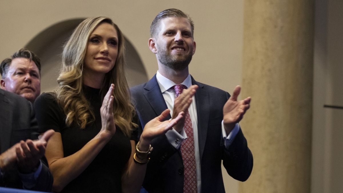 Lara Trump mit ihrem Ehemann Eric Trump. (Foto)