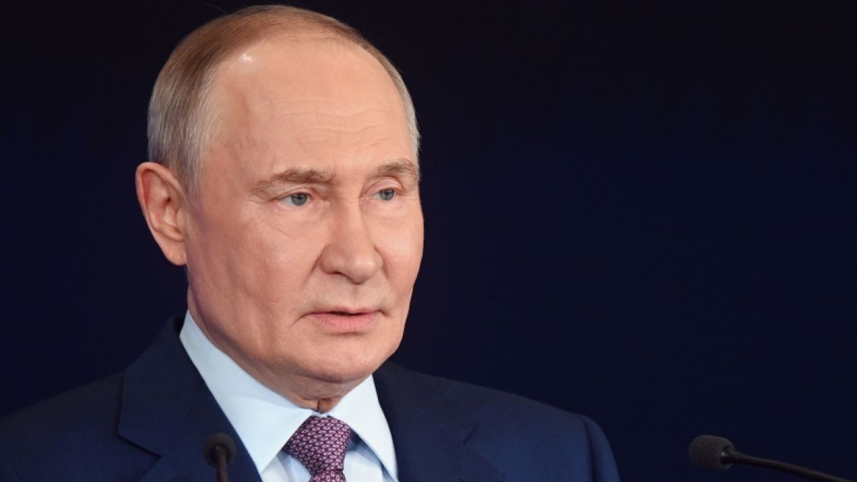 Wladimir Putin (Foto) ist angeblich sauer auf Donald Trump wegen dessen Sanktionen. (Foto)