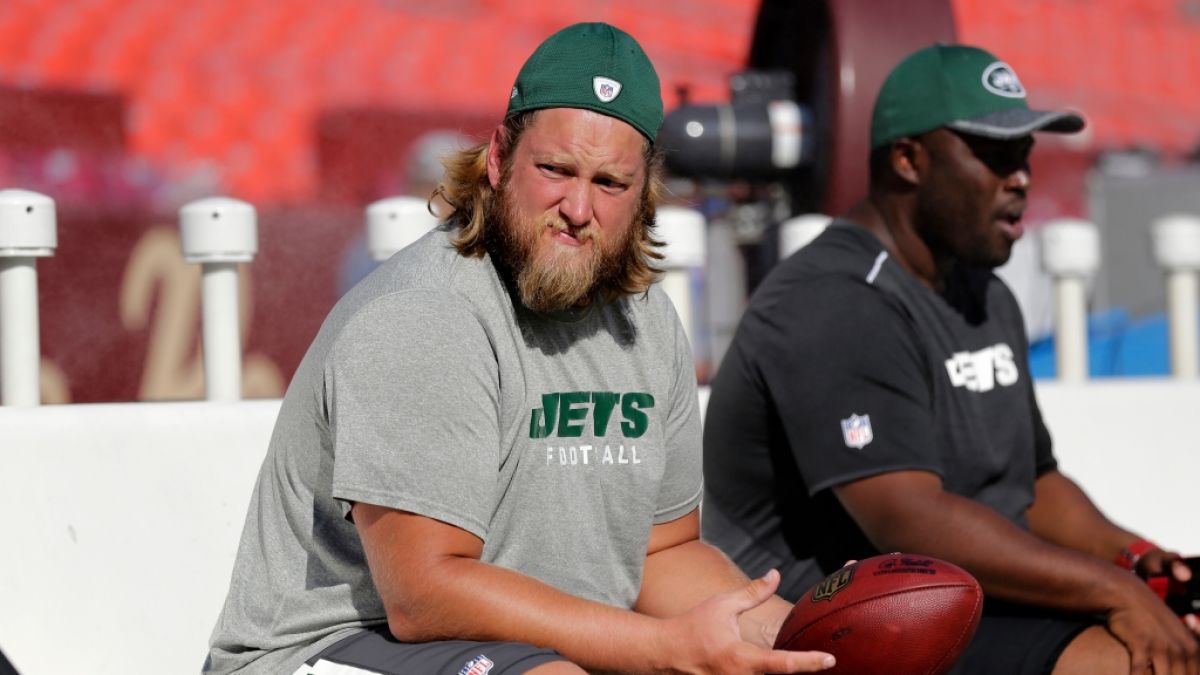 Der ehemalige Center der New York Jets, Nick Mangold ist im Alter von 41 Jahren nach einer schweren Nierenerkrankung verstorben. (Foto)