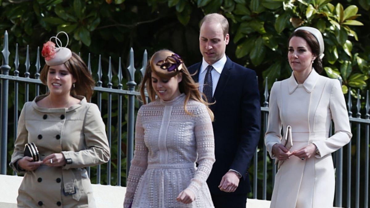 Der sich immer weiter zuspitzende Skandal um Prinz Andrew lie&szlig; Prinz William keine andere Wahl: Der britische Thronfolger musste seinen Cousinen Eugenie und Beatrice die Pistole auf die Brust setzen. (Foto)