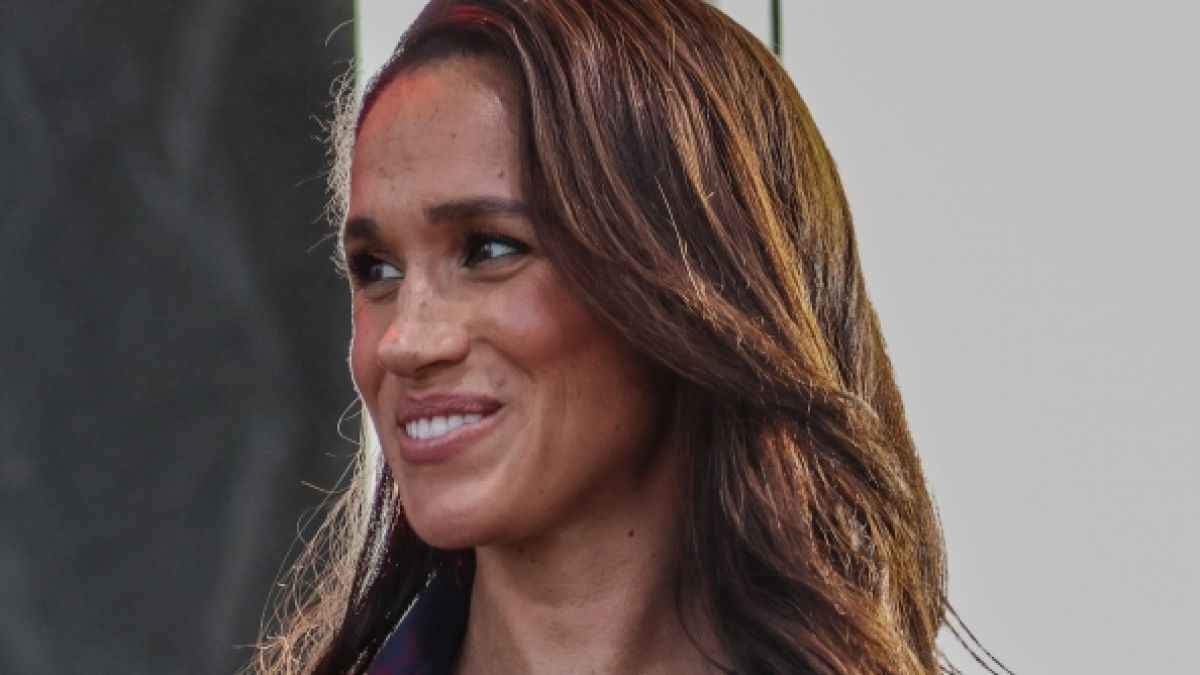 Meghan Markle will mit einer festlichen Ank&uuml;ndigung einen Neuanfang wagen - doch Meghans Kritiker reagieren bereits fassungslos. (Foto)