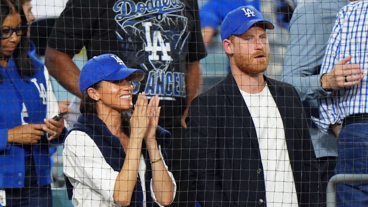 Meghan Markle und Prinz Harry beim Baseball-Spiel in Los Angeles. (Foto)
